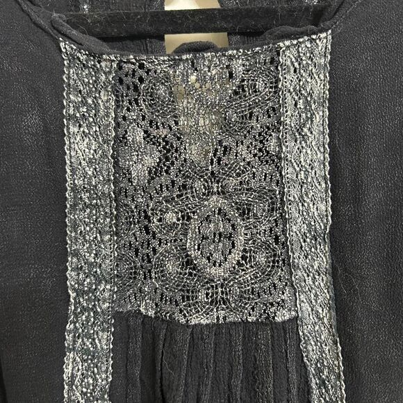 Pol Women's Black and White Blouse - Picture 4 of 5